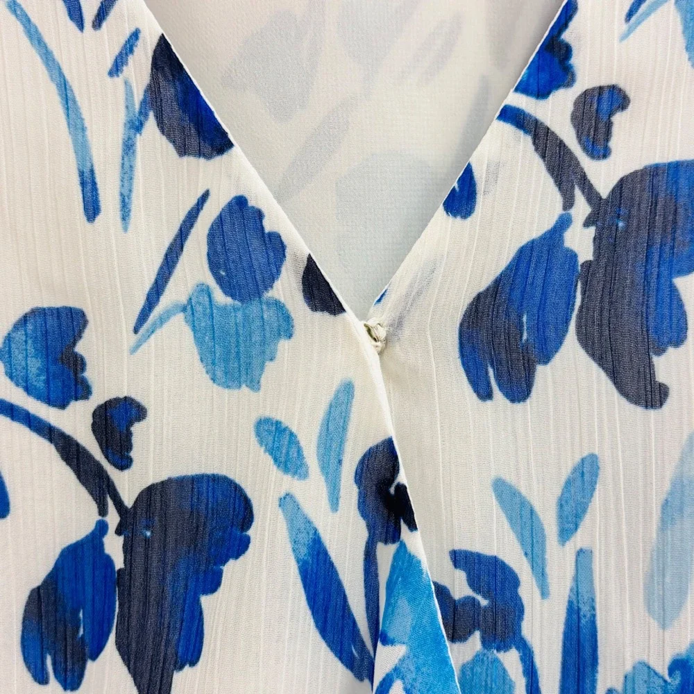 Banana Republic Blue White Floral Wrap Top Petite S Puff Sleeve Smocked V-Neck